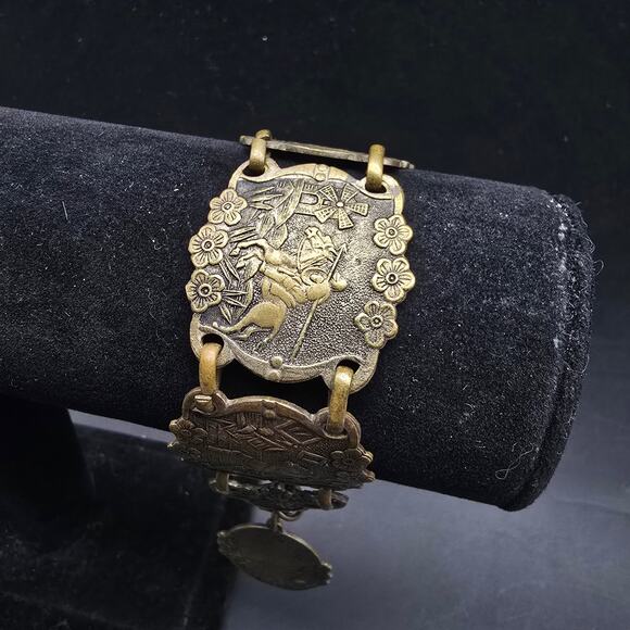 Don Quixote Story Book Bracelet Bronze Tone Links Vintage Jewelry - Picture 2 of 10